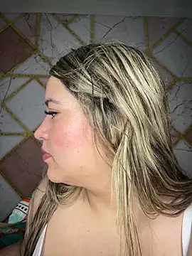 Amira Malia online show from 01-16-26, 02:10