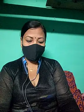 Snapshot of Hot__girls001 chatting on 11-29-25, 06:33 Hot girls001 online show from 11-29-25, 06:33