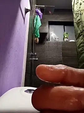 Snapshot of charlyver36 chatting on 11-12-25, 02:34 charlyver36 online show from 11-12-25, 02:34