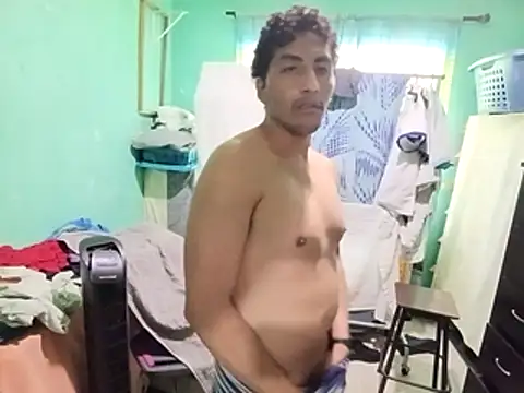 Snapshot of charlyver36 chatting on 11-24-25, 09:36 charlyver36 online show from 11-24-25, 09:36