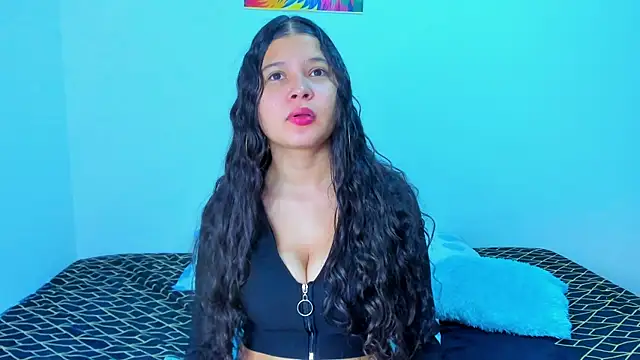 kiity hot 6 online show from 11-12-25, 09:58