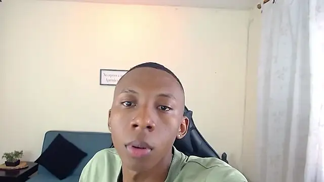 Miilo18 online show from 12-18-25, 09:21