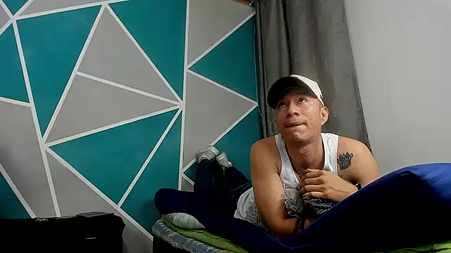 Snapshot of Stiven_gutierrez chatting on 11-11-25, 11:21 Stiven gutierrez online show from 11-11-25, 11:21