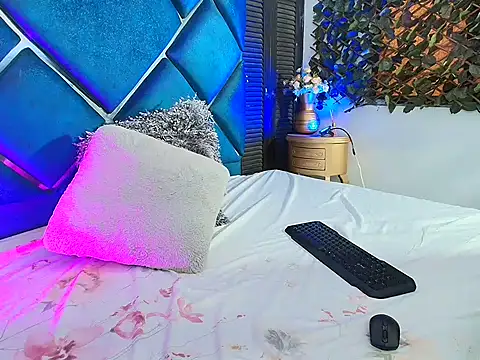 GabyStom online show from 03-12-26, 07:31