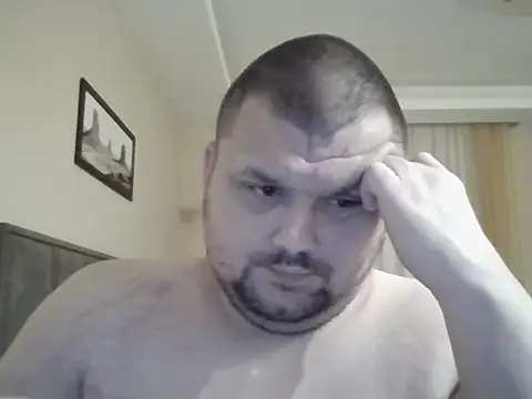 Snapshot of cyrex_monster chatting on 11-18-25, 06:12 cyrex monster online show from 11-18-25, 06:12