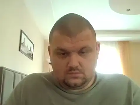 Snapshot of cyrex_monster chatting on 01-11-26, 12:32 cyrex monster online show from 01-11-26, 12:32