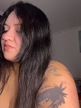 Snapshot of Just_danna chatting on 06-03-26, 06:05 Just danna online show from 06-03-26, 06:05