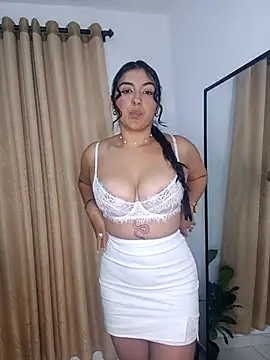 Snapshot of ViolettaWalton1 chatting on 11-13-25, 02:43 ViolettaWalton1 online show from 11-13-25, 02:43