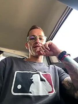 Lucasjandre online show from 03-24-26, 01:49