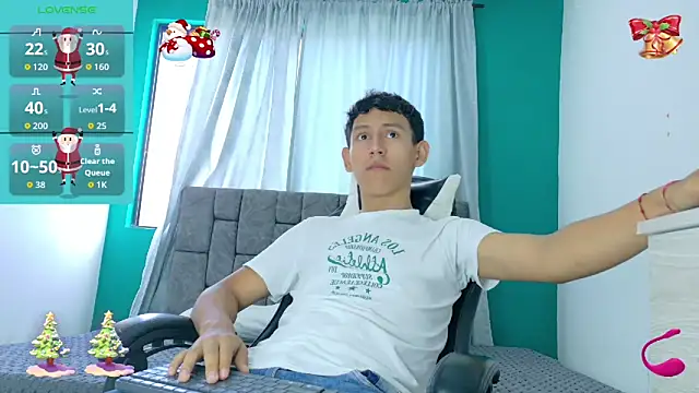 FelipeGonzalezz online show from 11-28-25, 02:09