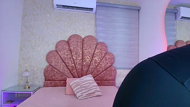 mia fontana  online show from 01-07-26, 11:56