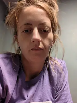 sexxxilexxxi44 online show from 06-08-26, 06:25