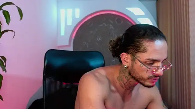 Alanrodgers online show from 12-19-25, 04:41