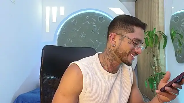 Alanrodgers online show from 03-28-26, 01:11