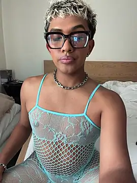 Snapshot of Ashleythelatina chatting on 07-06-26, 06:43 Ashleythelatina online show from 07-06-26, 06:43