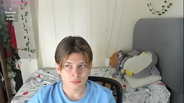 Felix kitty online show from 12-03-25, 07:12