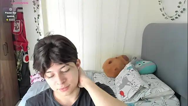 Felix kitty online show from 02-05-26, 06:56