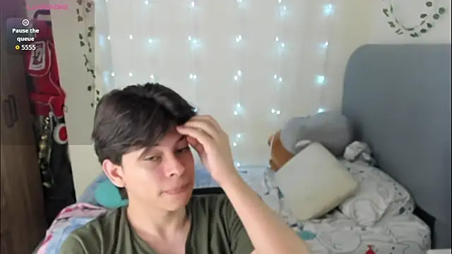 Felix kitty online show from 02-14-26, 12:46