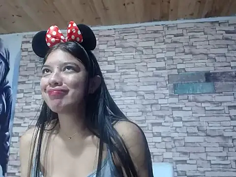 Snapshot of emysquirt chatting on 11-29-25, 03:37 emysquirt online show from 11-29-25, 03:37