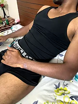 secret-boy12 online show from 11-14-25, 10:58