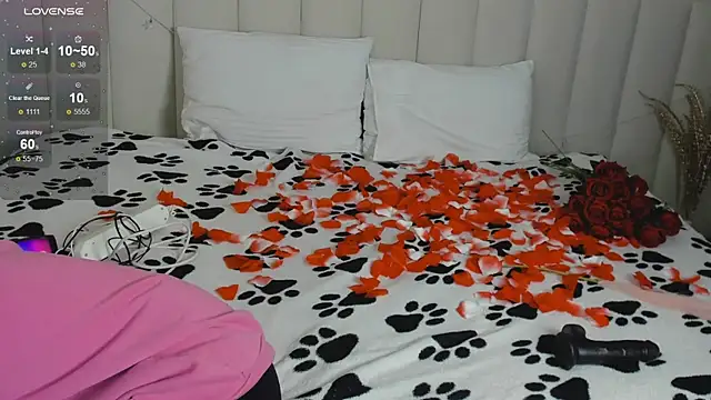 Lina Moony online show from 02-13-26, 02:07