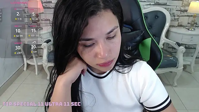 Violetta jhonson a online show from 11-13-25, 03:27