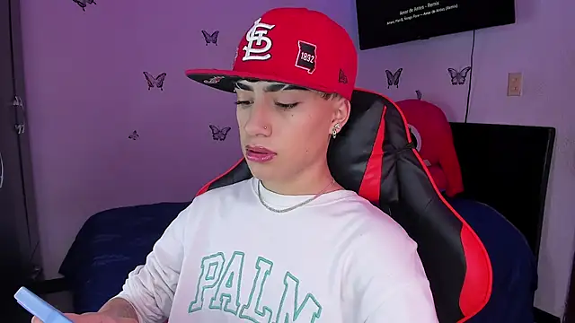 Snapshot of ThiagoDV chatting on 11-14-25, 01:54 ThiagoDV online show from 11-14-25, 01:54