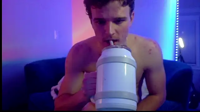 Snapshot of sculpteddesire chatting on 12-05-25, 06:44 sculpteddesire online show from 12-05-25, 06:44