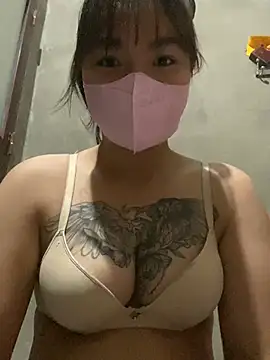 Snapshot of xu-ka chatting on 05-03-26, 12:38 xu-ka online show from 05-03-26, 12:38