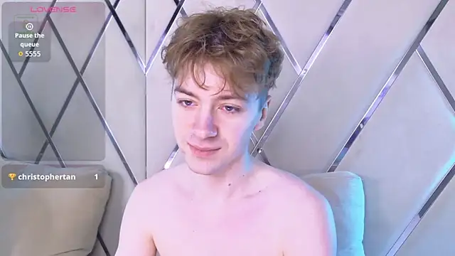 Paul Holt online show from 12-22-25, 08:50