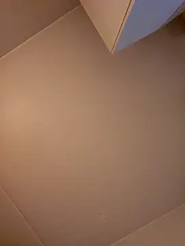 Body1978 M online show from 11-11-25, 01:00