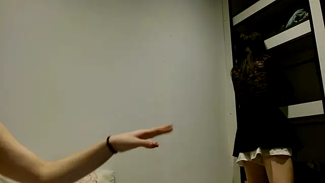 VenesuelaXq online show from 12-16-25, 02:22