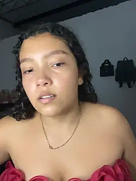 PetiteKattia online show from 01-12-26, 12:49