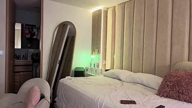 Iamnyxy online show from 12-16-25, 11:04