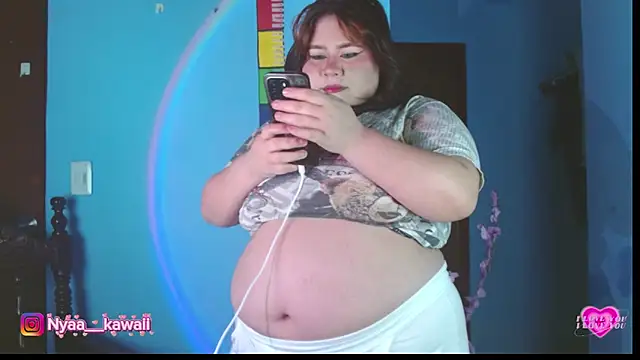 Snapshot of Nyaa_kawaii chatting on 12-17-25, 02:45 Nyaa kawaii online show from 12-17-25, 02:45