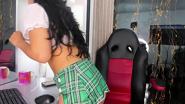 Lucy Vegas online show from 03-10-26, 02:00