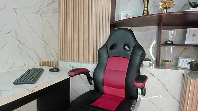 Lucy Vegas online show from 03-14-26, 02:33