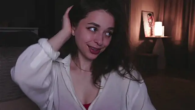 Snapshot of yoyogirlx chatting on 05-03-26, 02:01 yoyogirlx online show from 05-03-26, 02:01