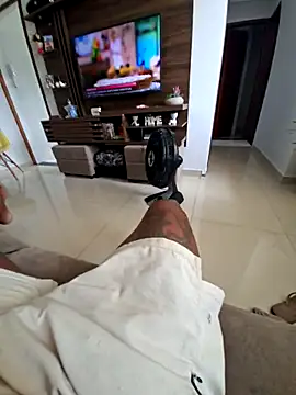 Snapshot of Zepouvinho chatting on 03-06-26, 01:51 Zepouvinho online show from 03-06-26, 01:51