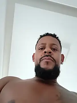 Snapshot of Zepouvinho chatting on 03-09-26, 01:37 Zepouvinho online show from 03-09-26, 01:37