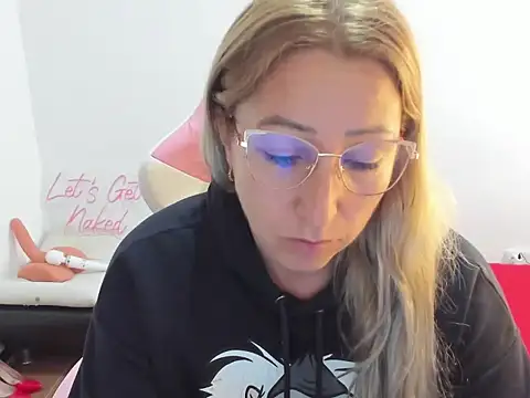 chrystal sl852 online show from 12-15-25, 08:24