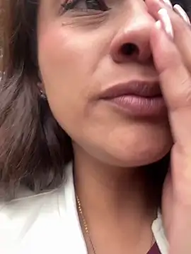 valeria absurdah online show from 02-18-26, 08:38