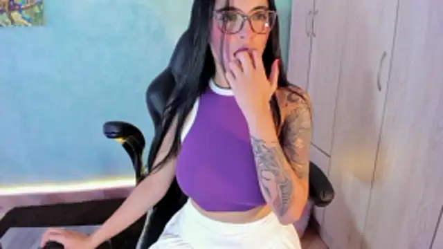 Cristal Cerati  online show from 12-03-25, 02:59