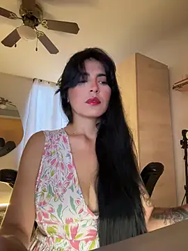 Cristal Cerati  online show from 04-21-26, 10:01