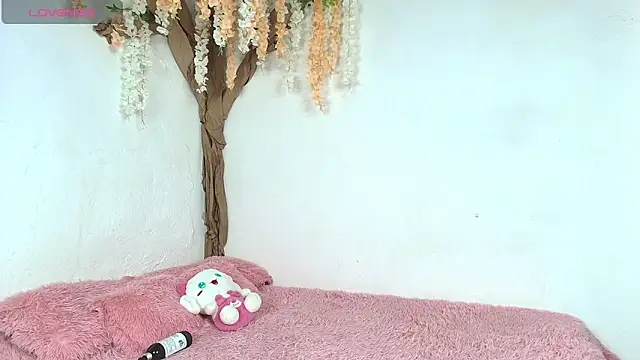 MISS SAMMYROSE online show from 05-13-26, 11:33