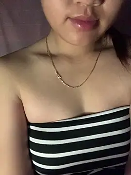 Snapshot of Winnie-sexy chatting on 03-22-26, 09:40 Winnie-sexy online show from 03-22-26, 09:40