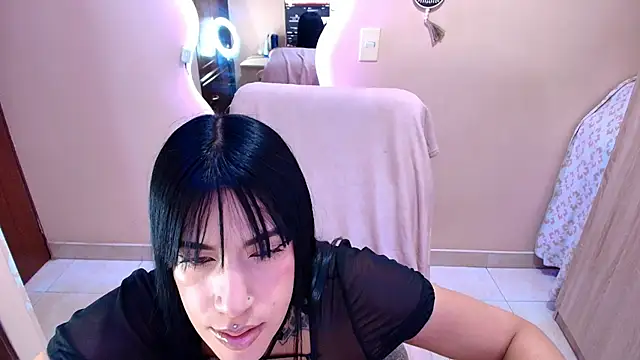 Snapshot of catte_jensen chatting on 06-30-26, 05:30 catte jensen online show from 06-30-26, 05:30