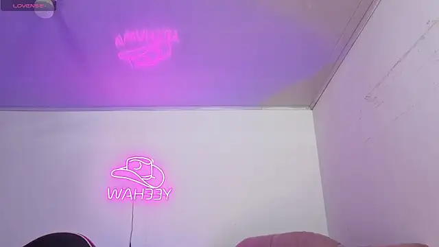 Snapshot of ISABELA_TAY chatting on 04-28-26, 11:37 ISABELA TAY online show from 04-28-26, 11:37
