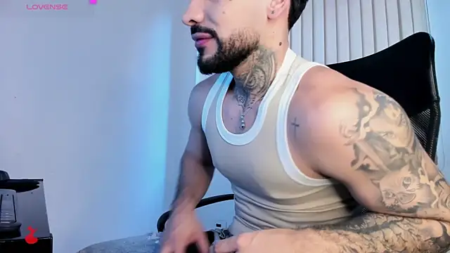 Ianalvarez online show from 11-25-25, 09:04