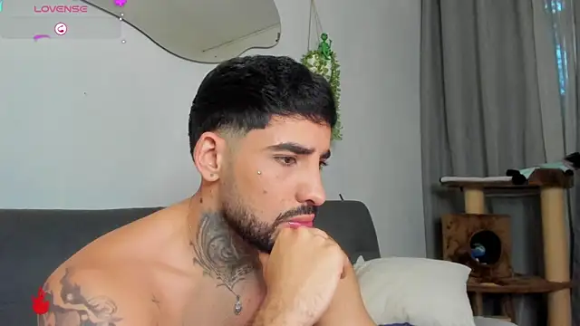 Ianalvarez online show from 11-27-25, 09:06